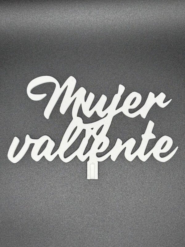 Pin Mujer Valiente - Imagen 12